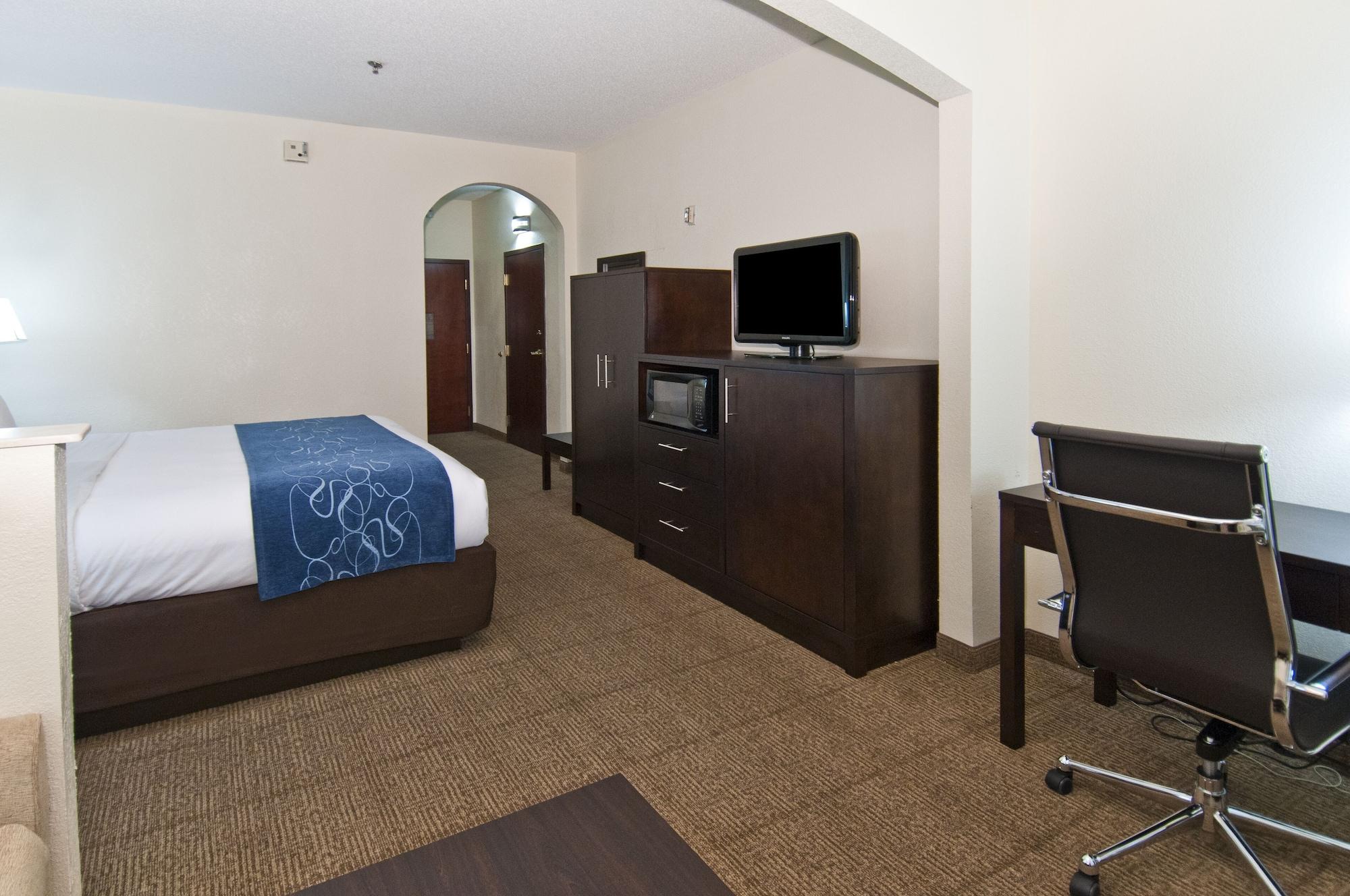Comfort Suites New Orleans East Екстер'єр фото