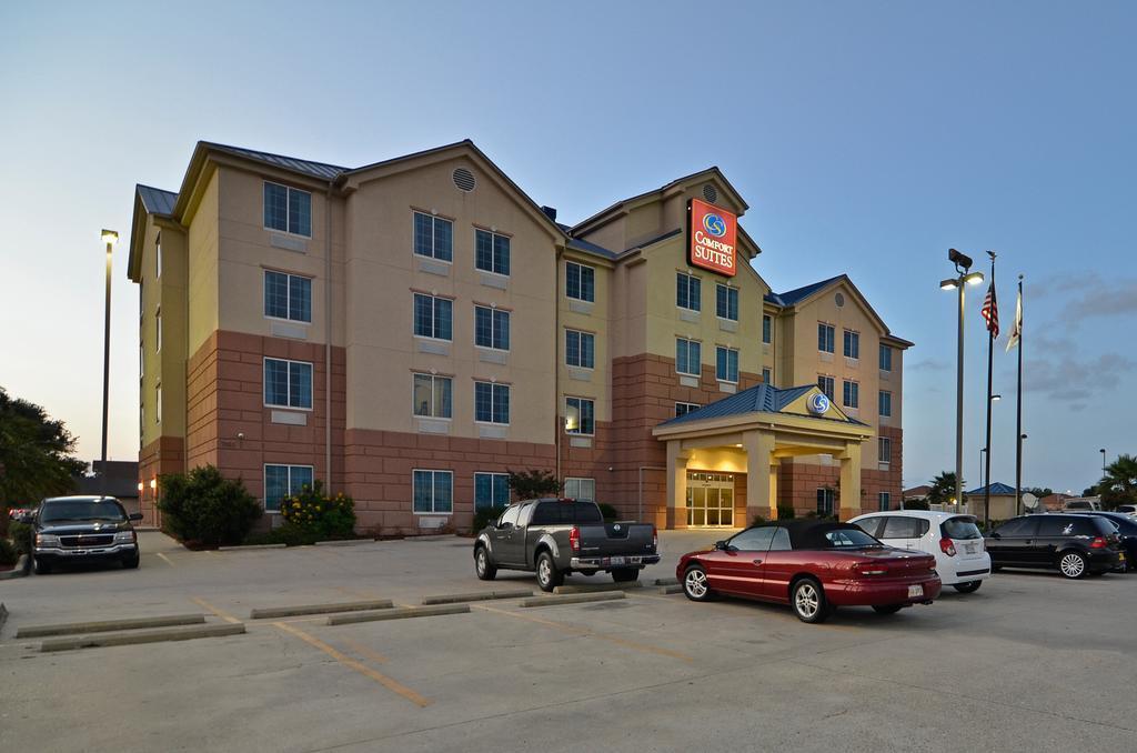 Comfort Suites New Orleans East Екстер'єр фото
