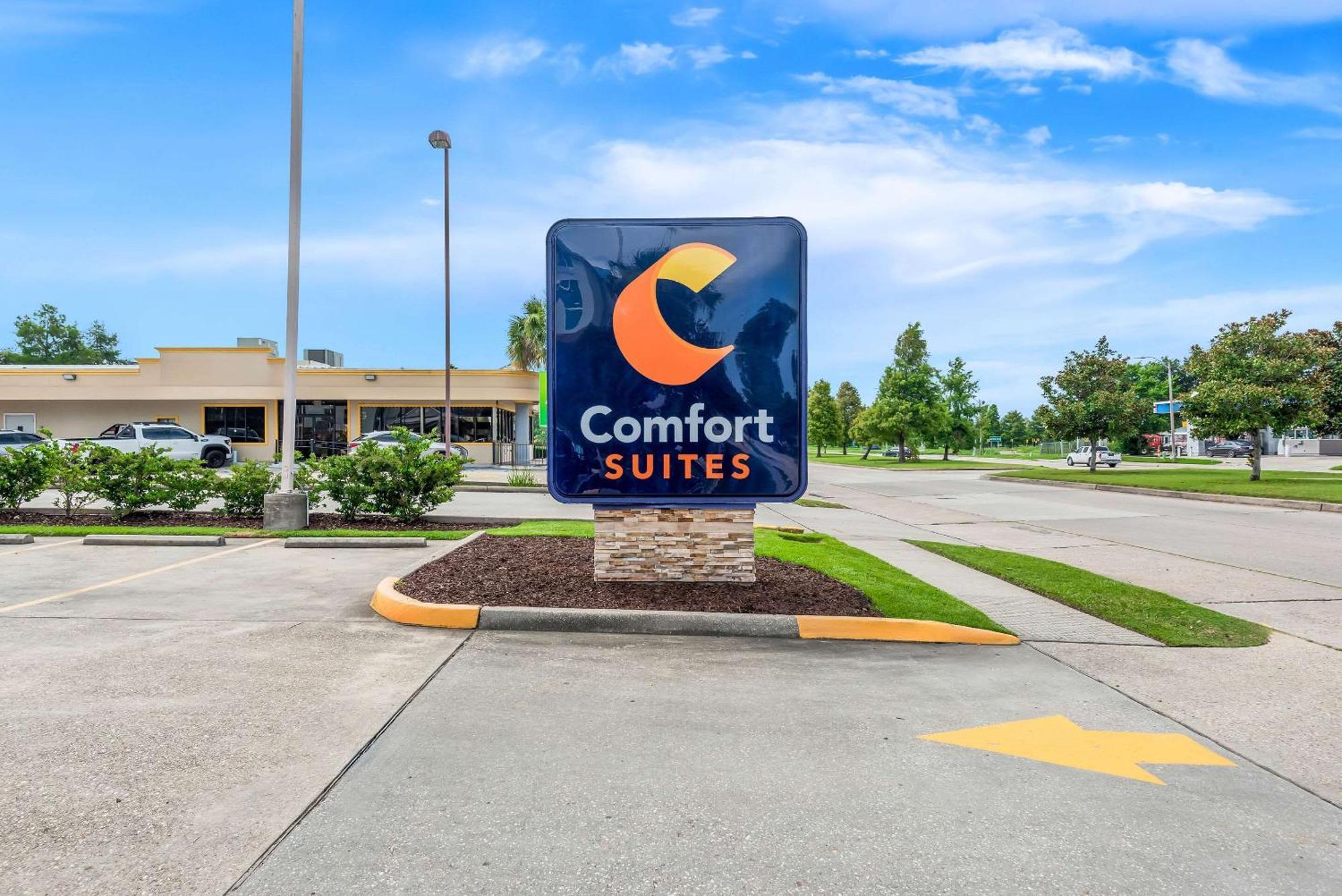Comfort Suites New Orleans East Екстер'єр фото