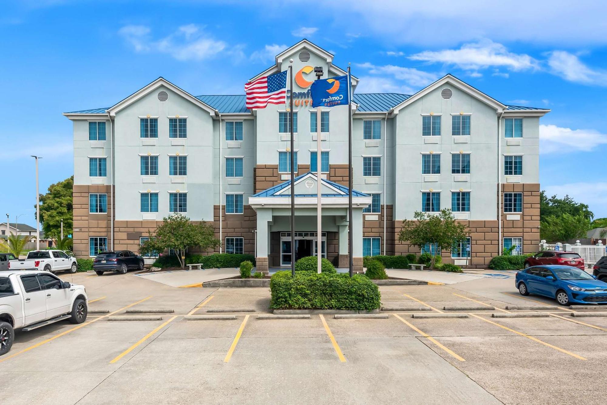 Comfort Suites New Orleans East Екстер'єр фото