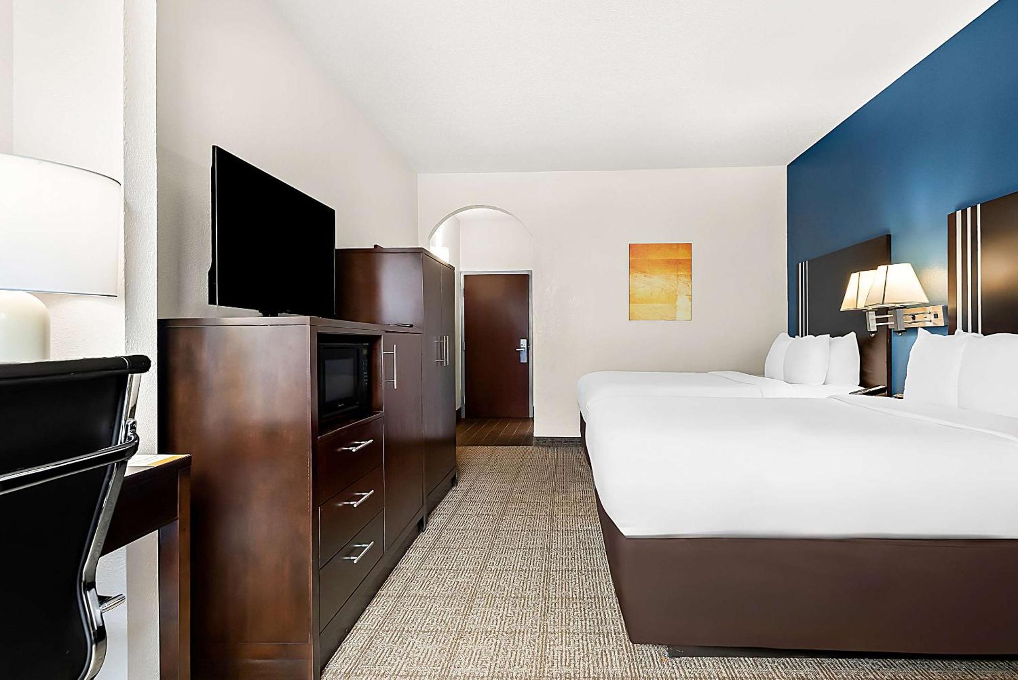 Comfort Suites New Orleans East Екстер'єр фото