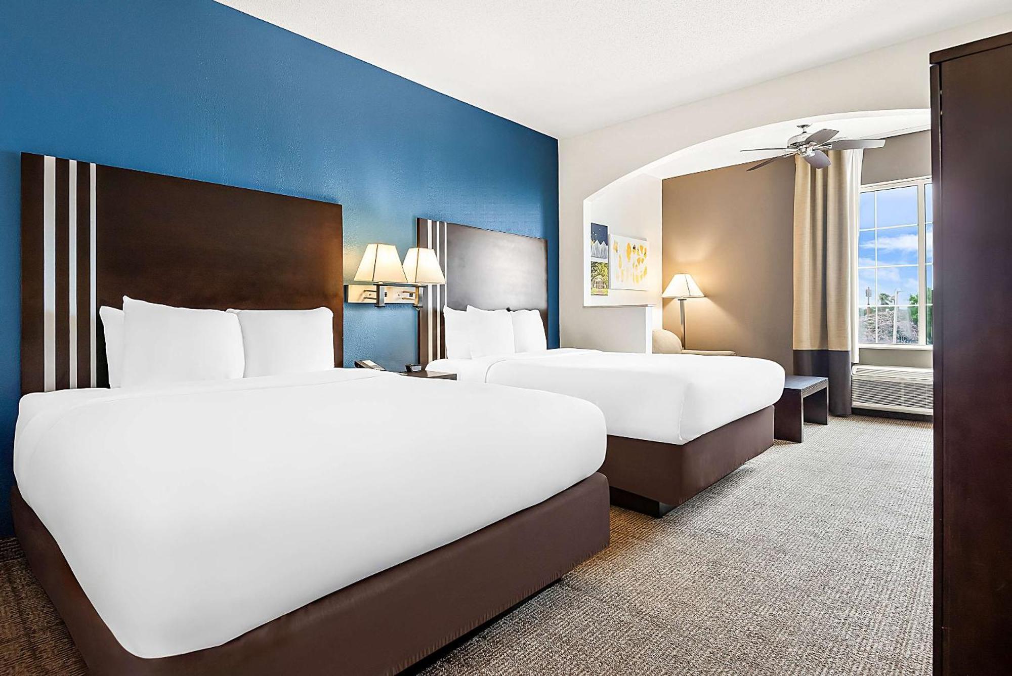 Comfort Suites New Orleans East Екстер'єр фото